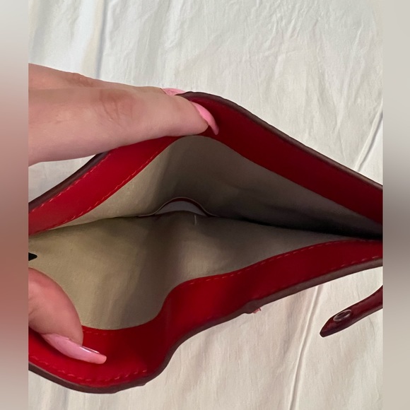 Banana Republic passport case and wallet in one - Picture 4 of 6